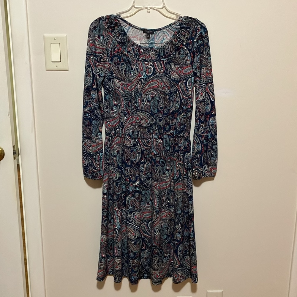 Talbots SP NWT Jersey Smocked Fit and Flare Paisley Dress PRICE DROP! - Picture 6 of 10